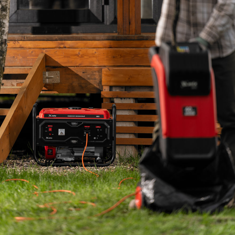 Генератор бензиновый RS-3000, 2,2 кВт, 230В, ручной стартер MTX (946105)