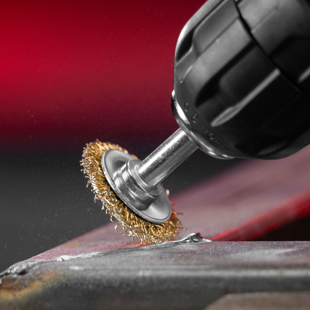 Щетка для дрели, 30 мм, плоская со шпилькой, латунированная витая проволока Matrix (74440)