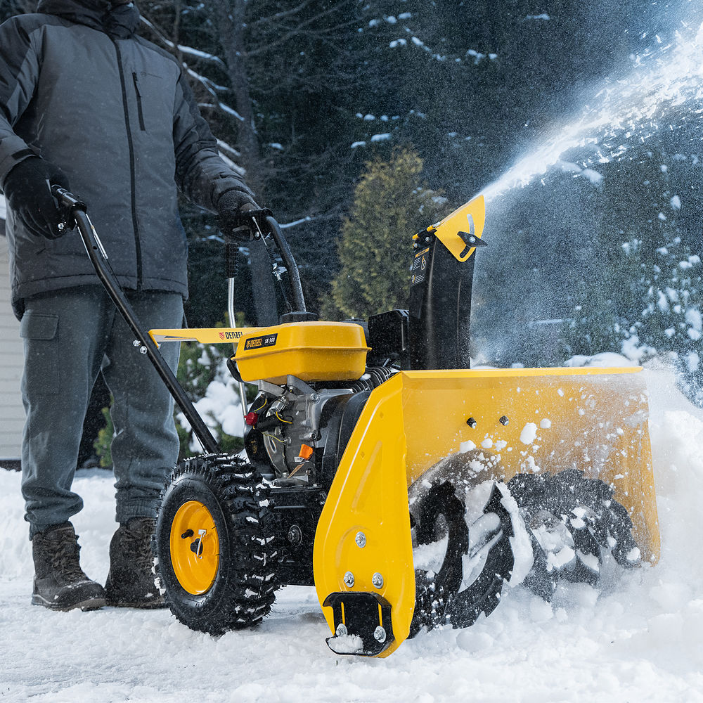 Бензиновая снегоуборочная машина SB 560, 212 cc, ручной старт Denzel (97651)