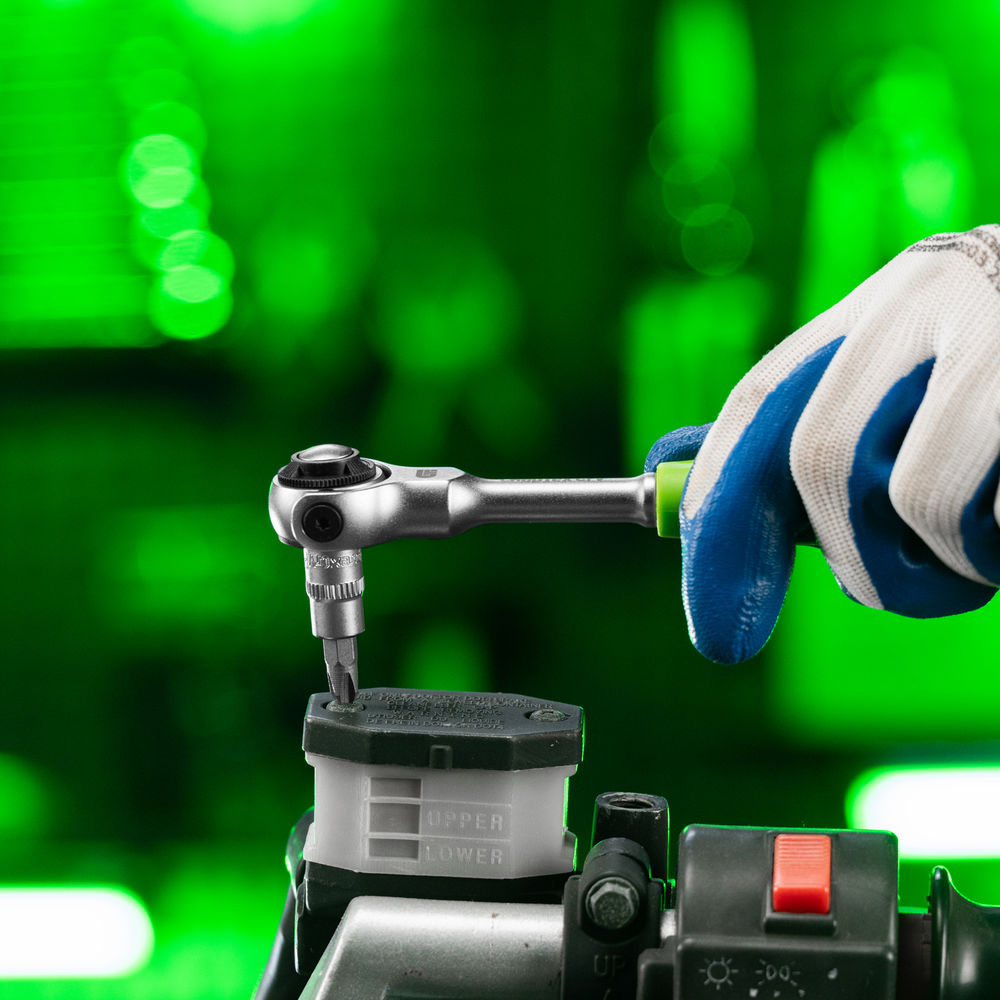 Ключ-трещотка 1/4, 72 зуба, поворотная голова, с быстрым сбросом Сибртех         