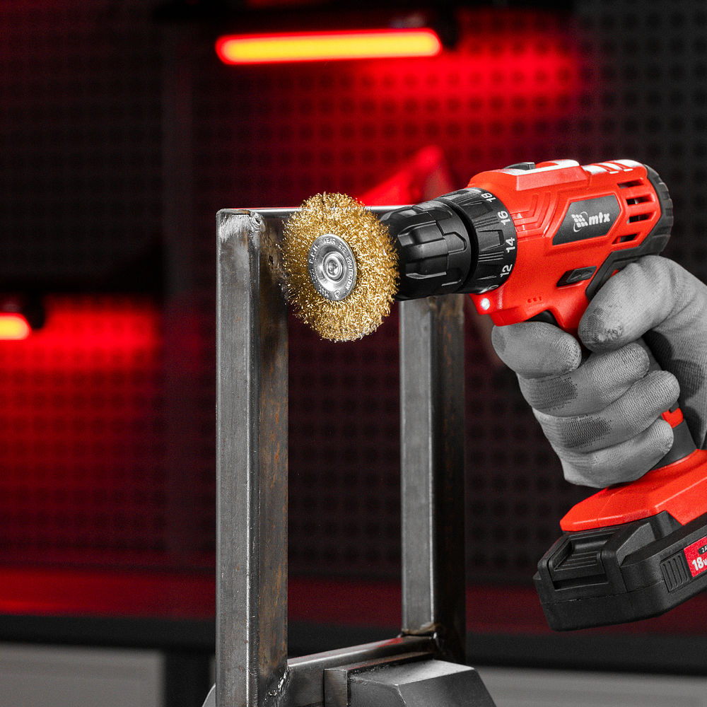 Набор щеток для дрели, 6 шт, 5 плоских 40-50-65-75-100 мм + 1 чашка 50 мм, со шпильками Matrix (74496)