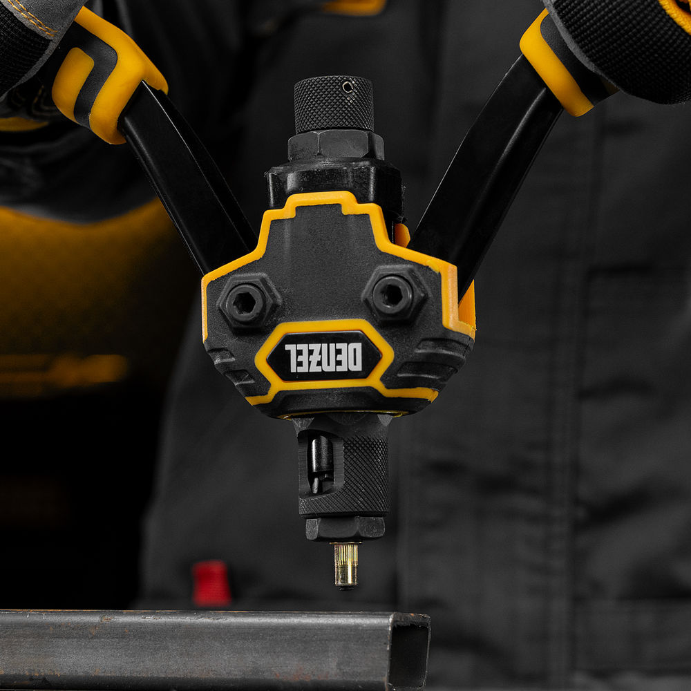 Заклепки резьбовые, стальные, оцинкованные, М4, пластиковый кейс, 140 шт. Denzel (40601)