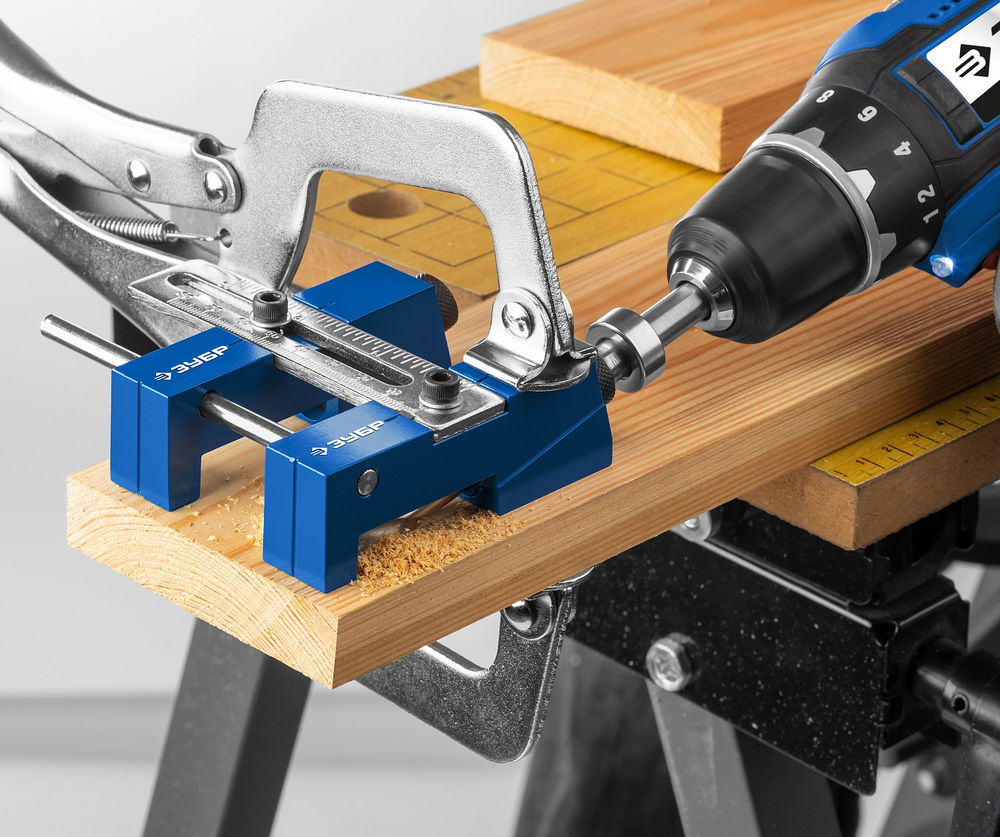 Кондуктор регулируемый для глухих отверстий два отверстия ЗУБР Профессионал 30081