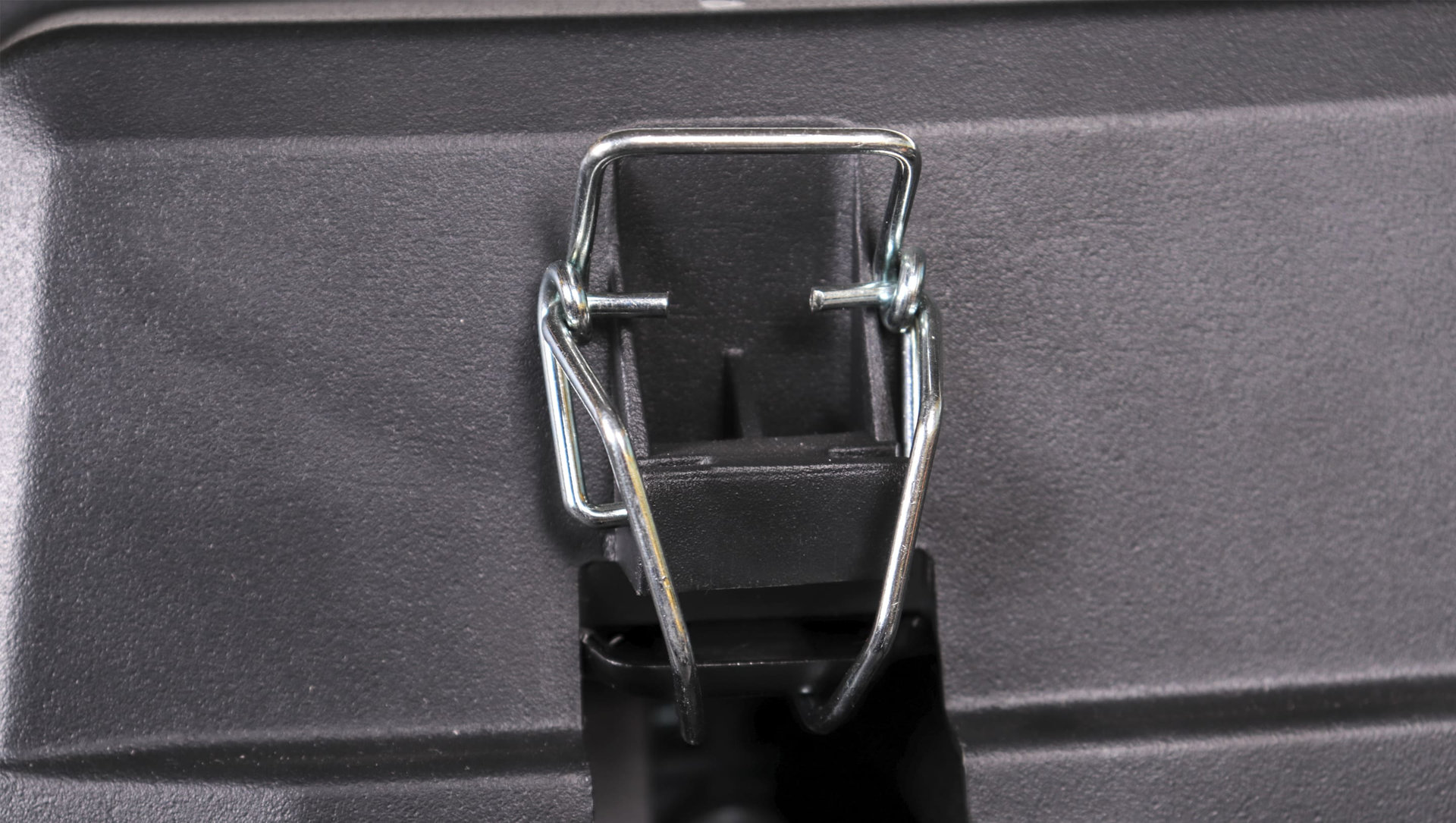 Двигатель 24лс/18кВт 764см? 25мм 48,5кг шпонка эл.стартер выход 12В/260Вт CHAMPION G760HKE