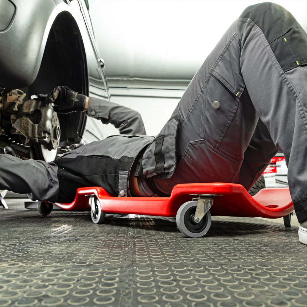 Лежак ремонтный на шести колесах, 1000 х 475 х 128 мм, пластиковый Matrix (567485)