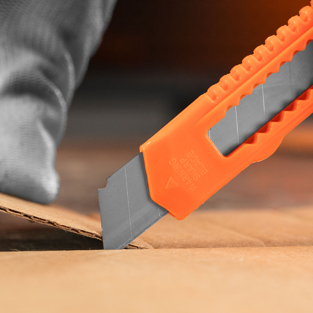 Нож, 18 мм, выдвижное лезвие Sparta (78974)