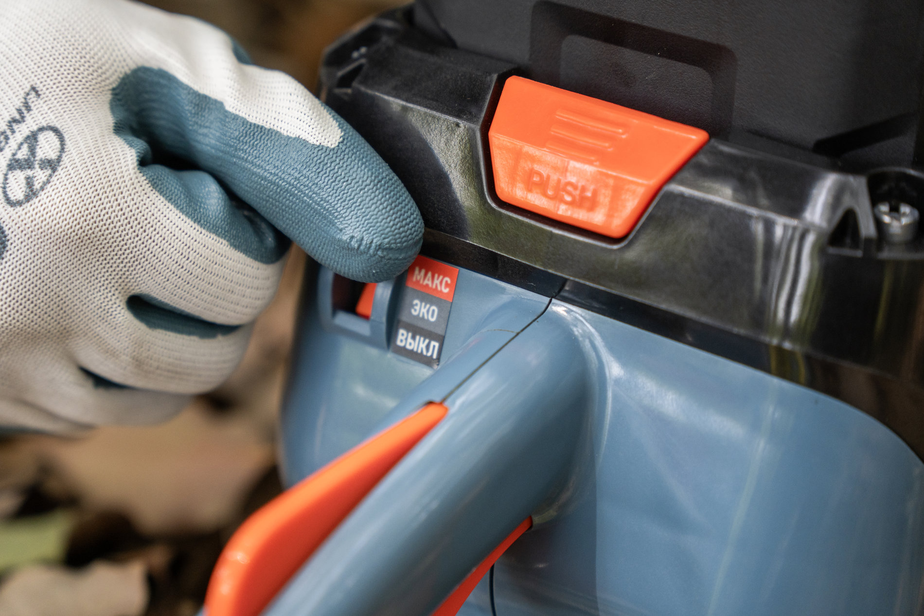 Пила цепная, бесщ.мотор, 40 см (16). В комплекте: 1 батарея 10.0Ач, ЗУ X8 84В