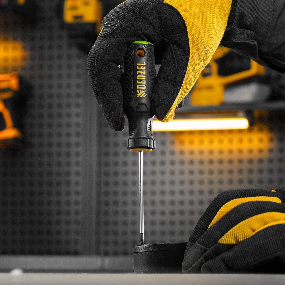 Отвертка, PZ0x75 мм, S2, 3к рукоятка Denzel (122037)