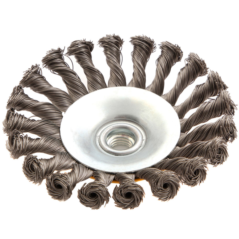 Щетка для УШМ, 125 мм, Тарелка, крученая нержавеющая проволока 0.5 мм, М14 Denzel (746113)