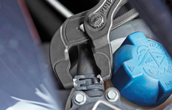 Щипцы для хомутов пружинных, размер хомутов до O 70 мм, зев 40 мм, длина 250 мм (KN-8551250A)