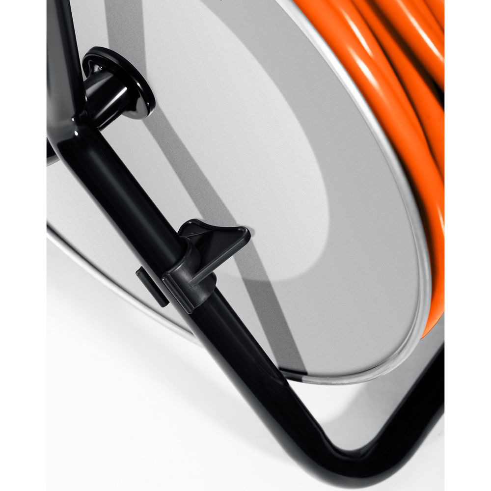 Силовой удлинитель на стальной катушкеEXPERT ПВС 3х2.5 30м 4000Вт IP44 KRAFTOOL 55089-30