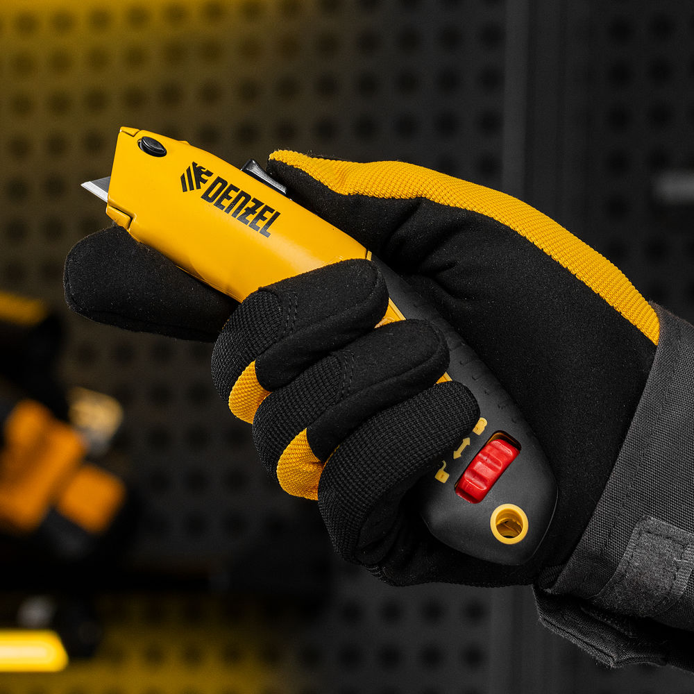 Нож, 19мм, сменное трапециевидное  лезвие, SK4, алюминиевый корпус, торцевой зажим Denzel (78916)