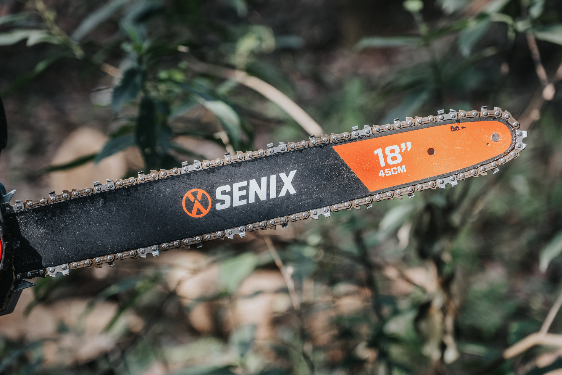 Электрическая цепная поперечное исполнение пила 2400Вт, 45 (18)