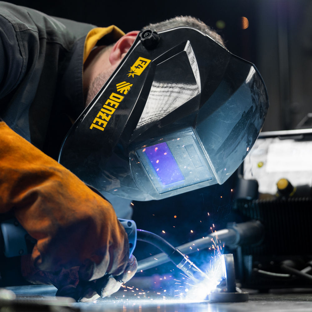 Щиток защитный лицевой (маска сварщика) F4, см. окно 90х35, DIN4/9-13// Denzel (89715)