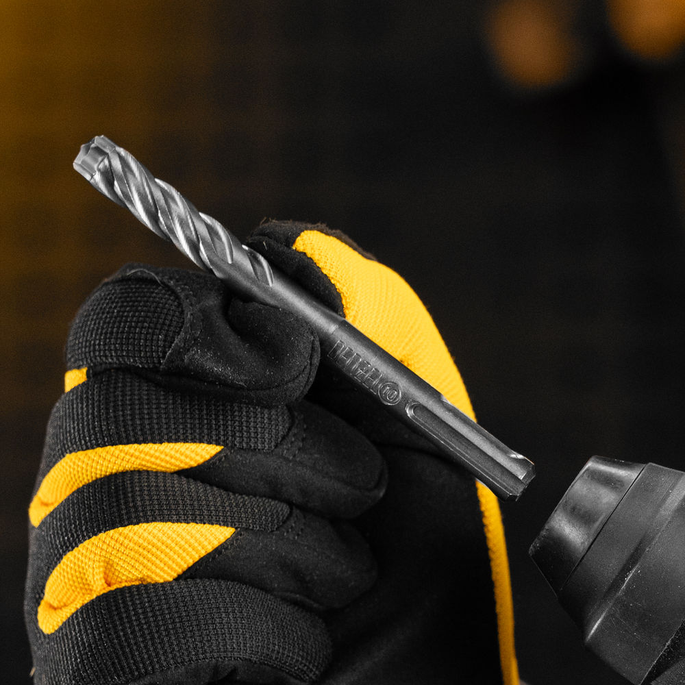 Бур по бетону, цельная крестовая пластина, 10x115 мм, SDS PLUS Denzel (705310)