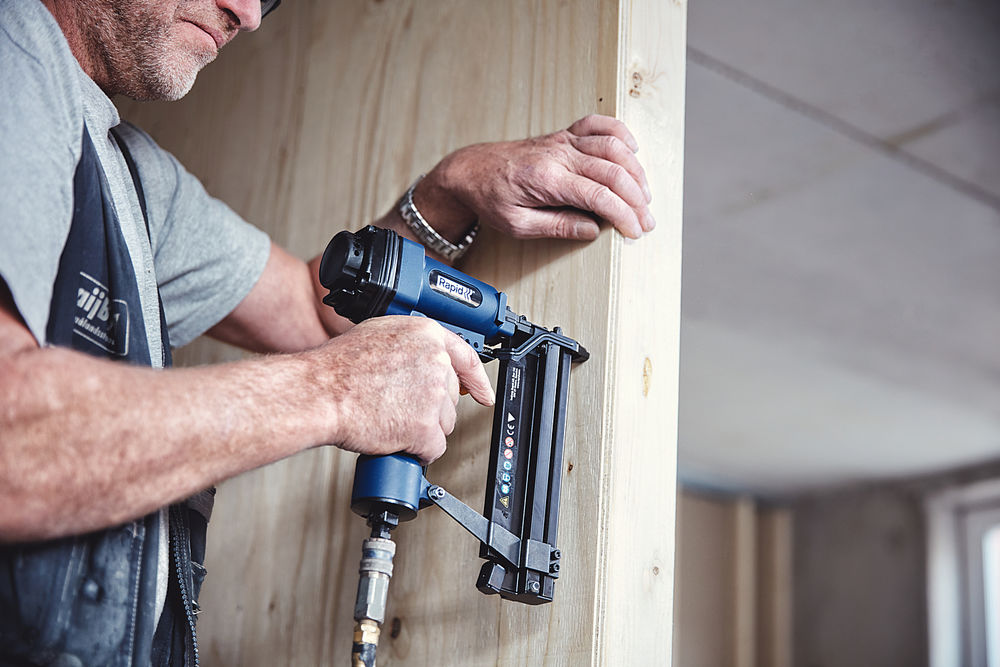 Пневматический нейлер-степлер 2-в-1 для скоб PBS151, тип 90 и гвоздей тип 300 RAPID 5000103