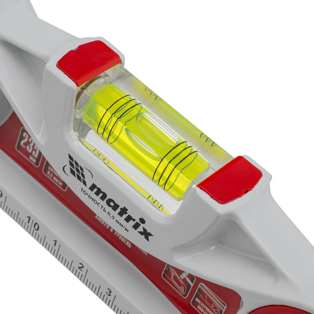 Уровень алюминиевый литой, фрезерованный, 3 глазка, две ударные площадки, 235 мм Matrix (34910)
