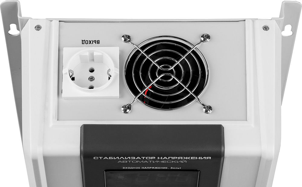 Стабилизатор напряжения автоматический 5000ВА, 5 кВт ЗУБР Профессионал 59385-5