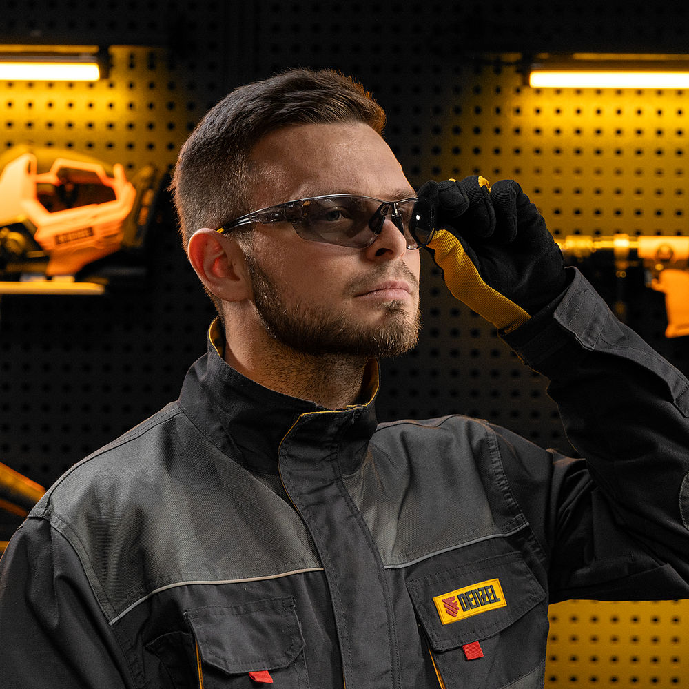 Очки защитные открытые, поликарбонатные, дымчатая линза Denzel (89200)