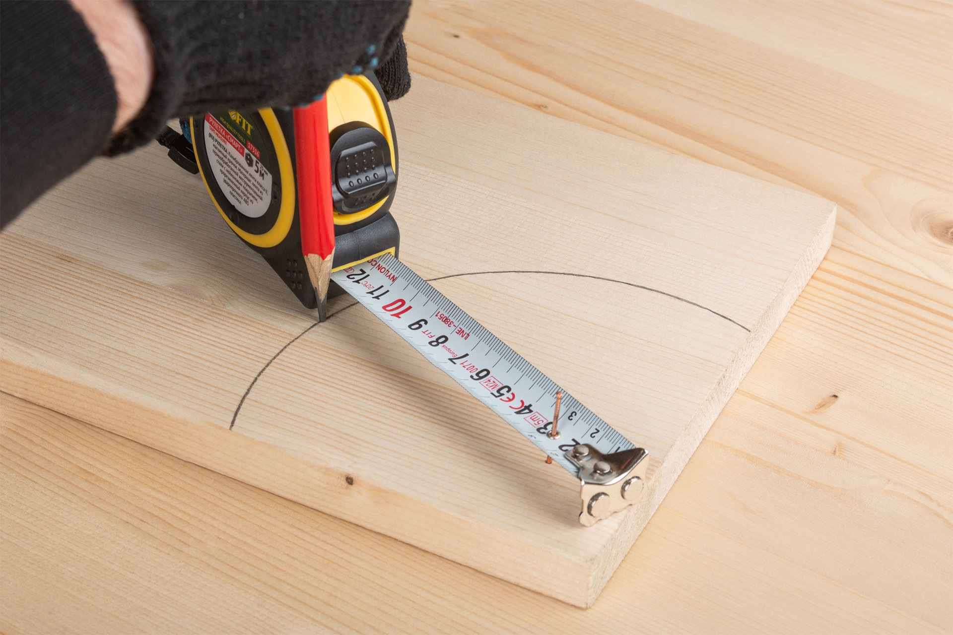 Рулетка Смарт, калибр.лента, нейлон.покр., магн.крючок, прорезиненный корпус 5 м х 25 мм