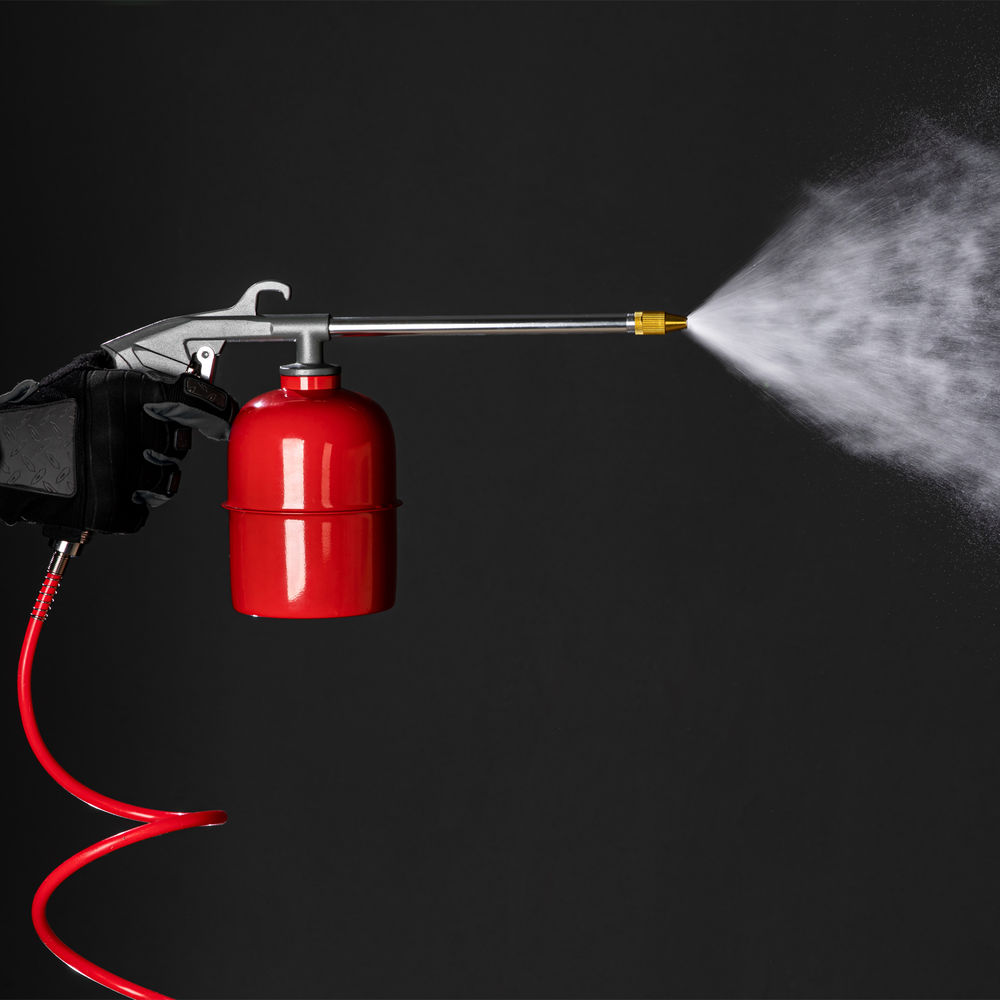 Набор пневмоинструмента, 5 предметов, быстросъемное соединение, краскораспылитель с нижним бачком Matrix (57302)