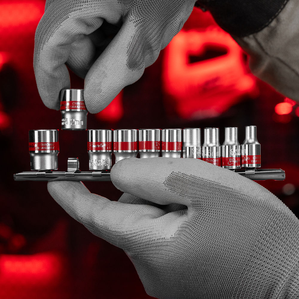 Набор торцевых головок 1/4, 6 гранные, CrV, 4-13мм, 10 штук Matrix