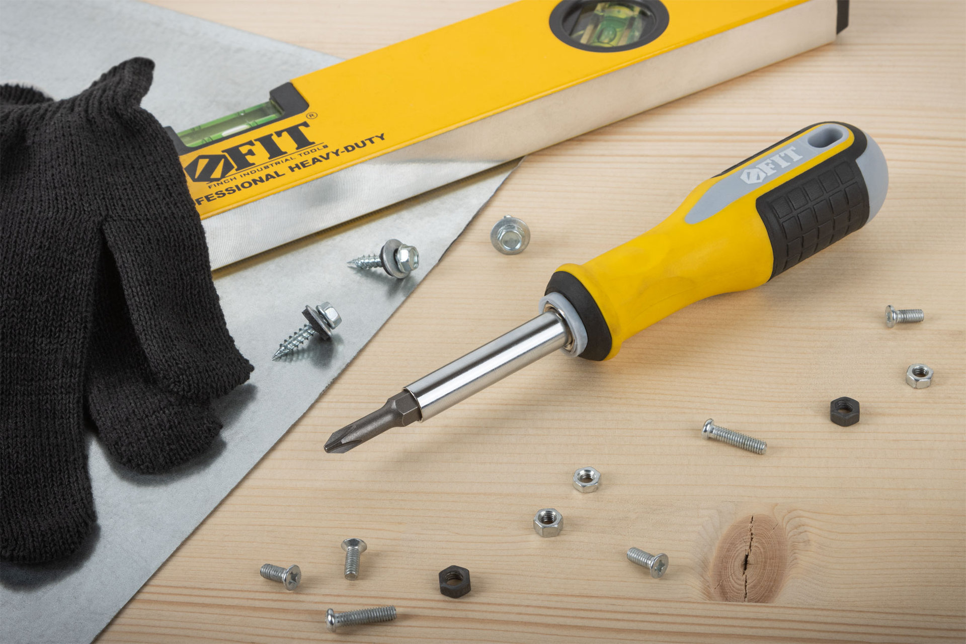 Отвертка с переставным жалом Старт, CrV сталь, 6-в-1, стежень 115 мм, прорезиненная ручка (56223)