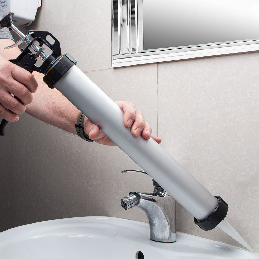 Пистолет для герметика, 750 мл, закрытый, алюминиевый корпус, круглый шток 8 мм Sparta (886485)