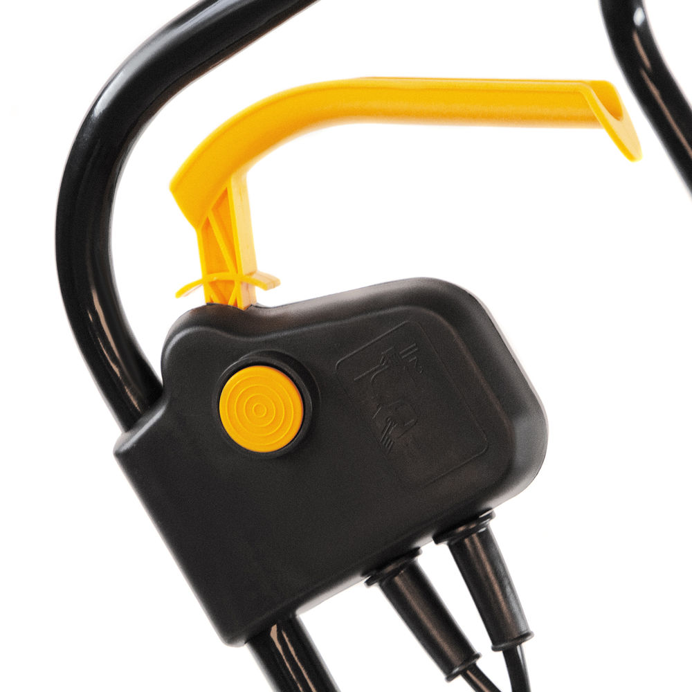 Скарификатор-аэратор электрический SAE-1500, 1500 Вт, -11/+5 мм, 32 cм Denzel (57701)