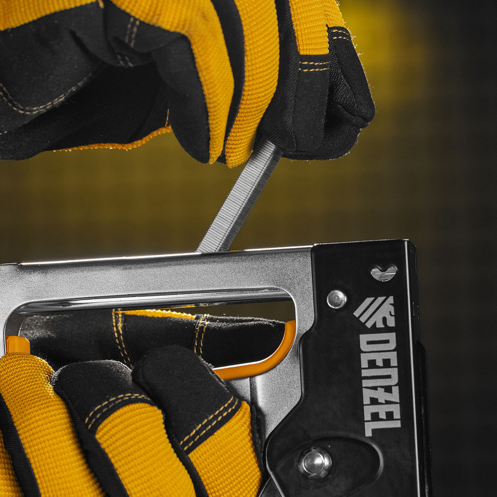 Степлер металлический, скобы в комплекте, 2К рукоятка, тип 53, 6-10 мм Denzel (40222)