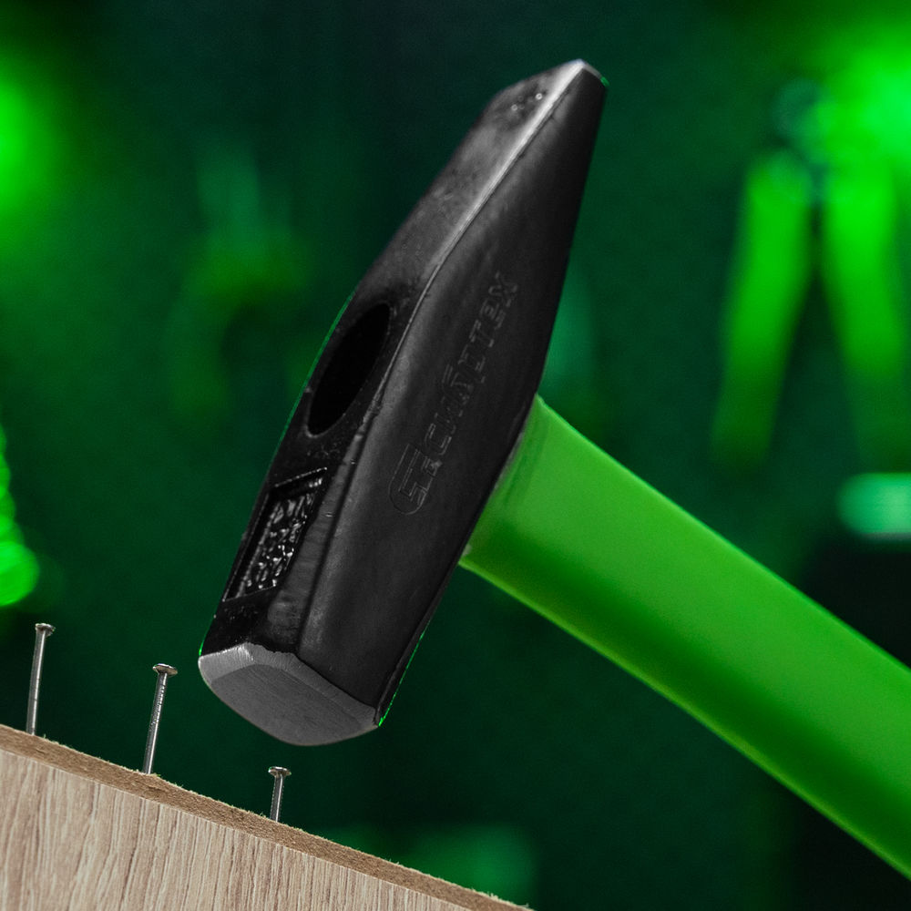 Молоток слесарный, 300 г, фибергласовая обрезиненная рукоятка Сибртех (10319)