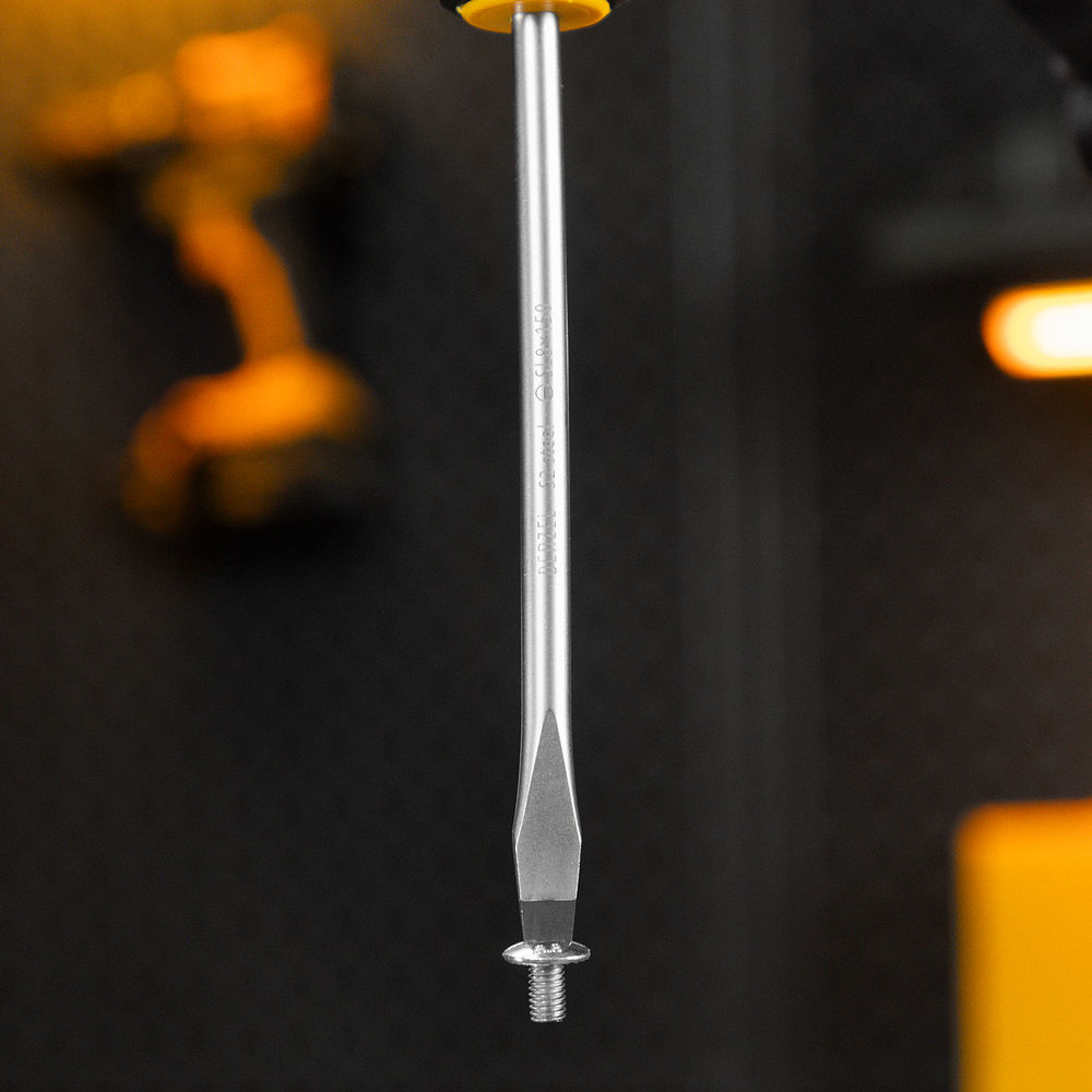 Отвертка, SL8x150 мм, S2, 3к рукоятка Denzel (122007)