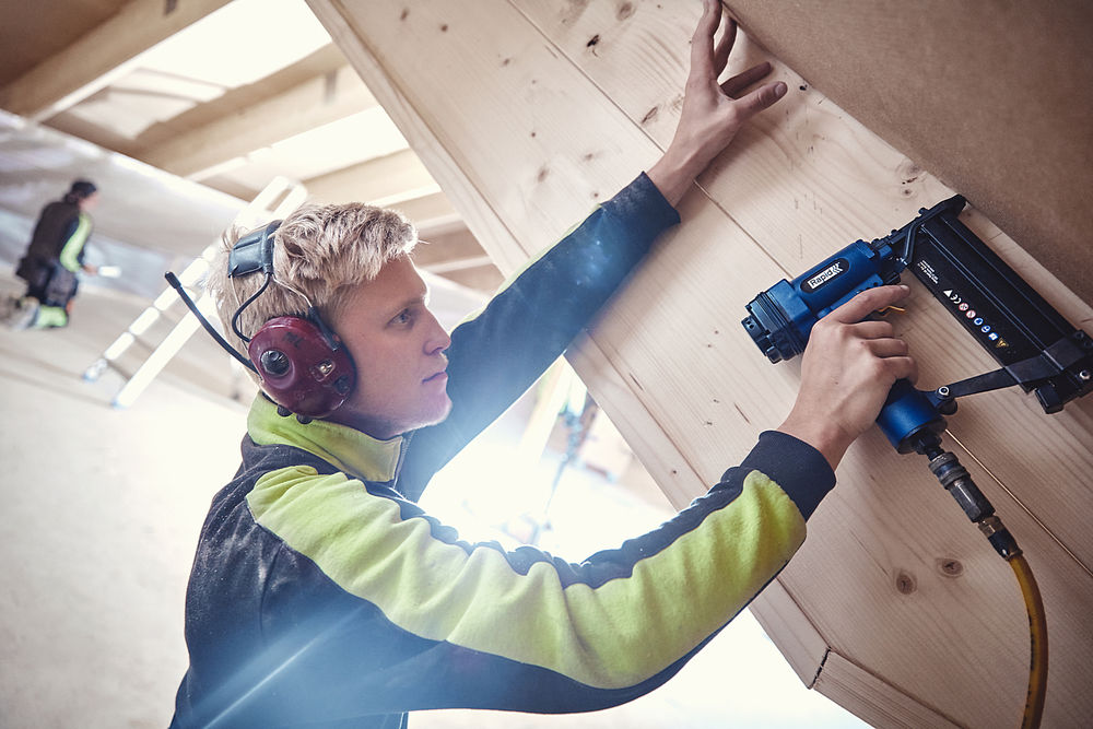 Пневматический нейлер-степлер 2-в-1 для скоб PBS151, тип 90 и гвоздей тип 300 RAPID 5000103