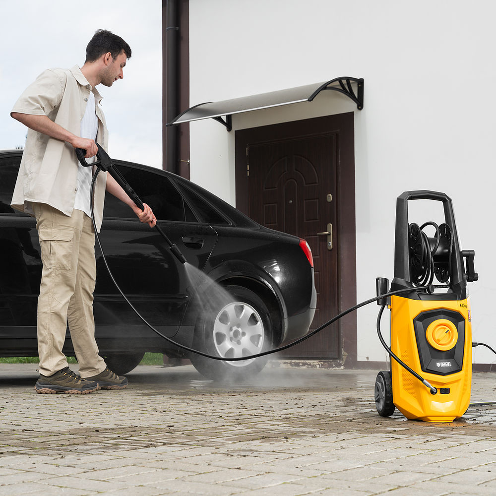 Моечная машина высокого давления R-170D, 2000 Вт, 170 бар, 360 л/ч, с барабаном Denzel (58229)