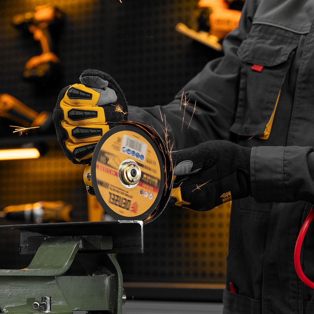 Пневматическая углошлифовальная машина AG125, 11000 об/мин, 125 мм, 186 л/мин Denzel (57477)