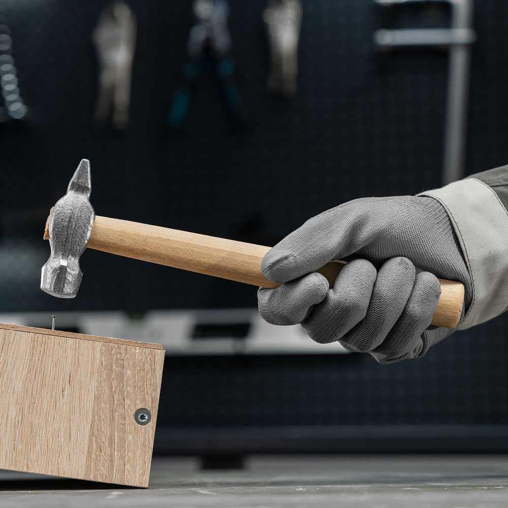 Молоток слесарный, 200 г, круглый боек, деревянная рукоятка (10238)