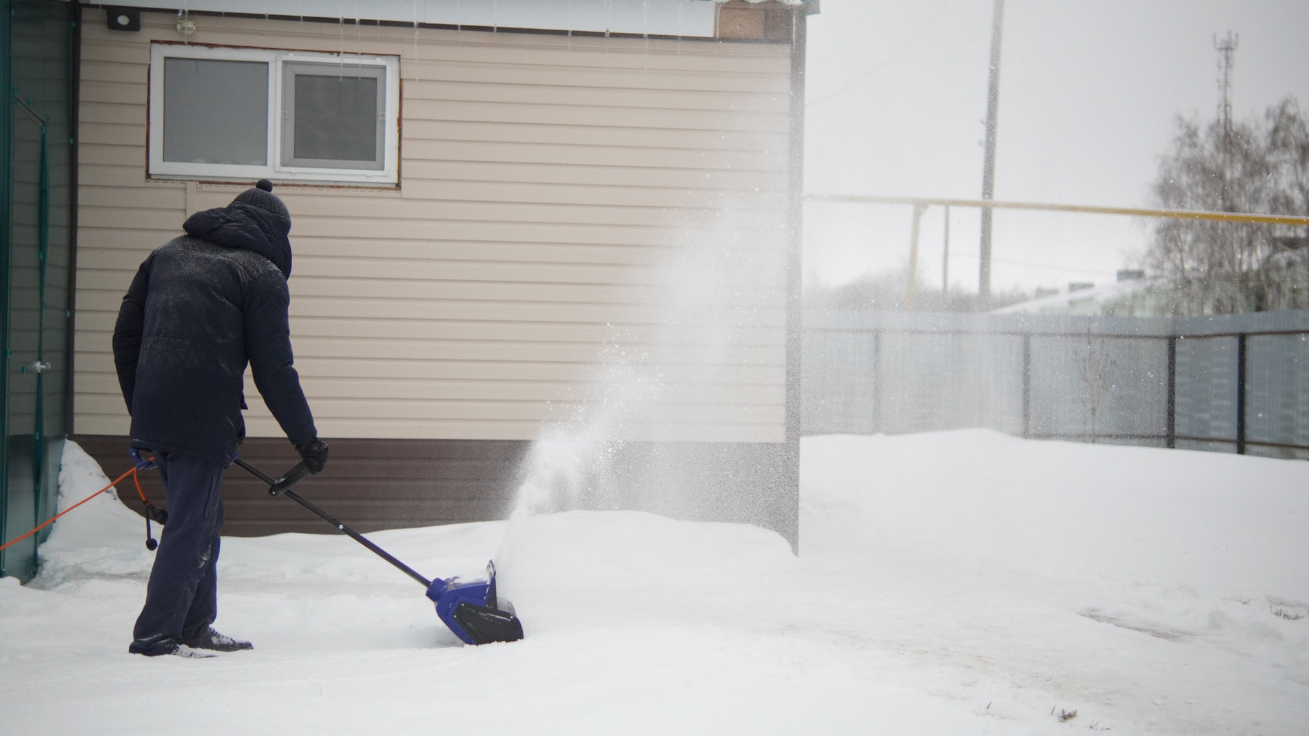 Электрическая лопата для снега (снегоуборщик) 1200Вт, 33см