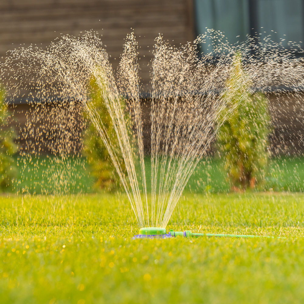 Распылитель-дождеватель, 8 режимов полива, на подставке, с регулировкой Palisad (65400)