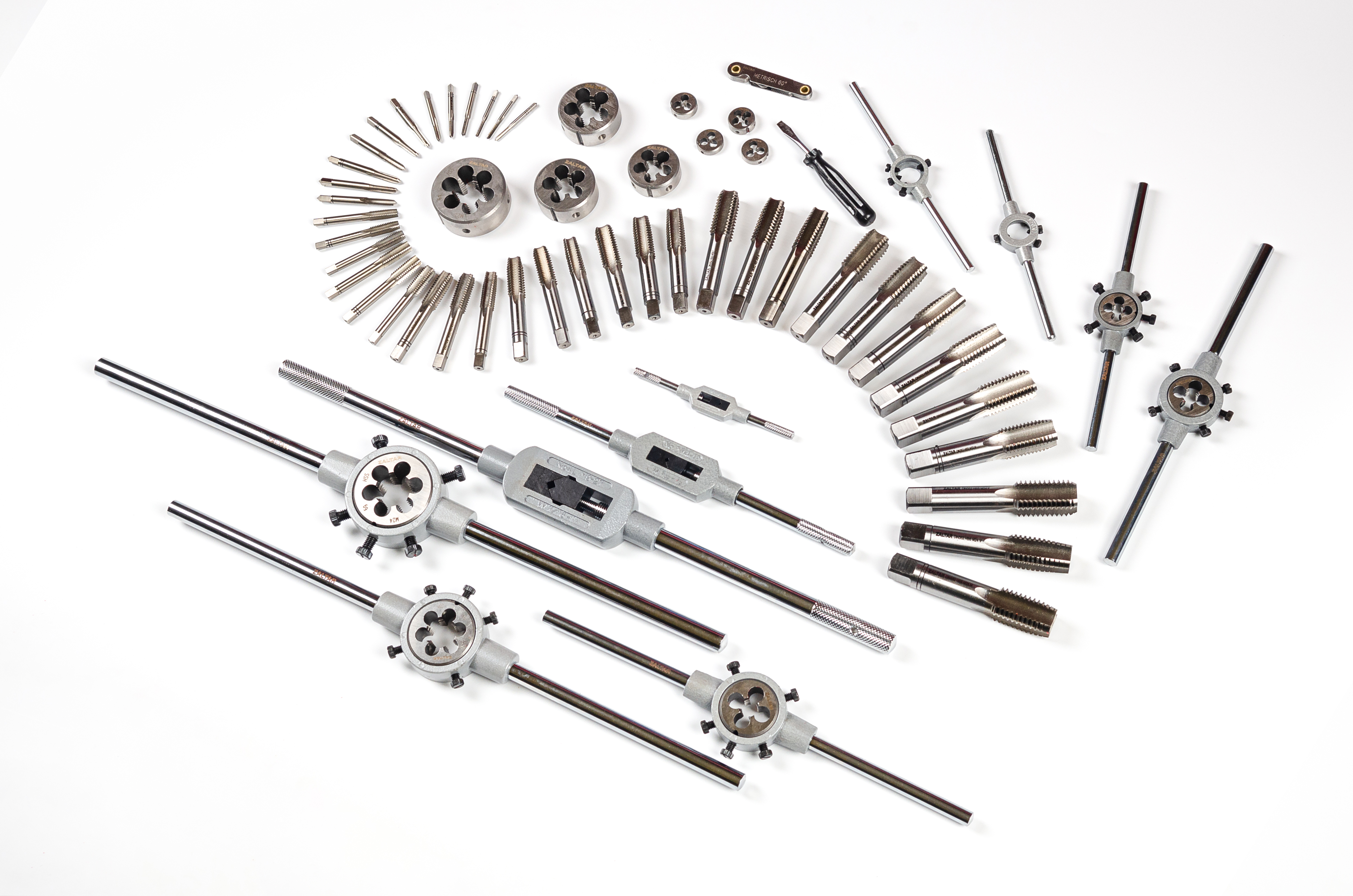 Набор резьбонарезного инструмента STM 55 HSS, 64 пр., M3-M4-M5-M6-M8-M10-M12-M14-M16-M18-M20-M22-M24 (ZA-10724)