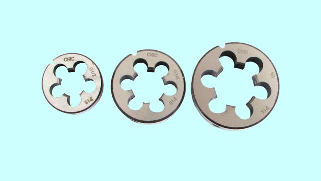 Плашка трубная цилиндрическая G 1 3/4, 11 ниток/дюйм, dнар.105мм Р18 CNIC