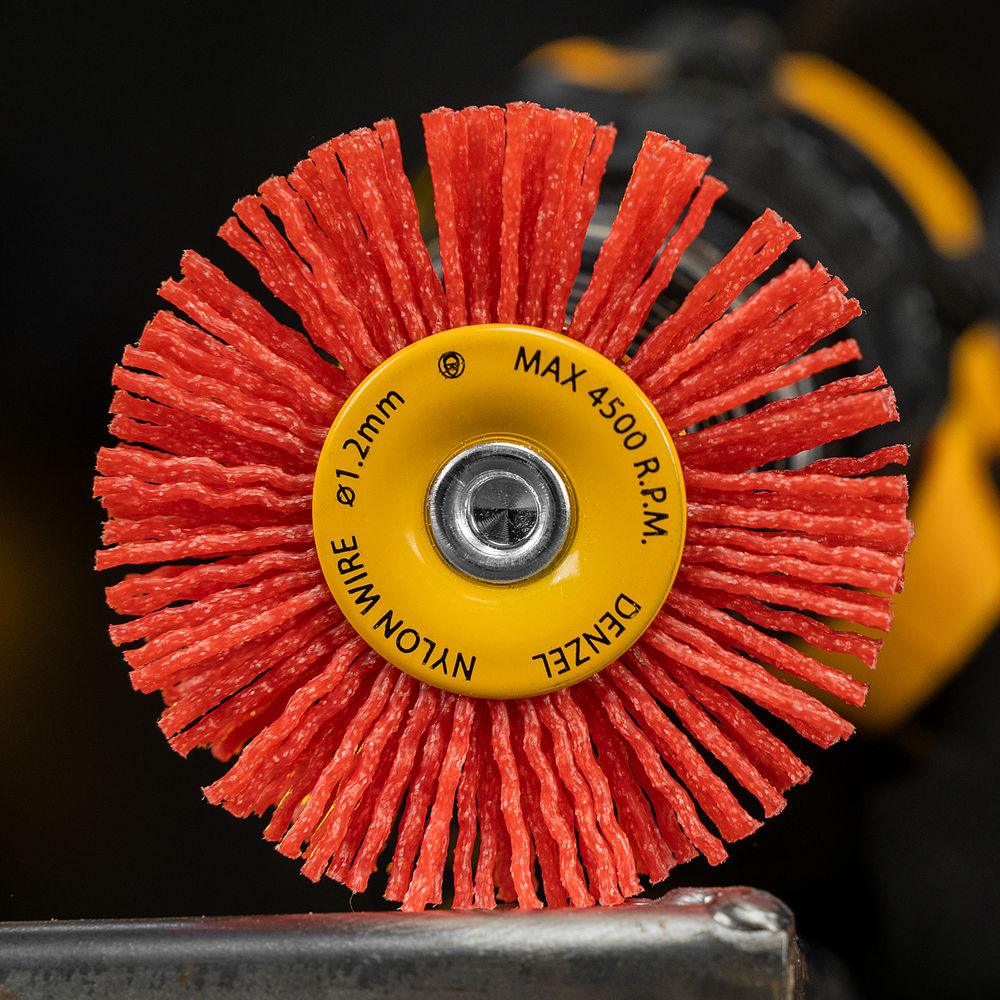 Щетка для дрели, 65 мм, Плоская, со шпилькой, нейлоновая щетина Denzel (74433)