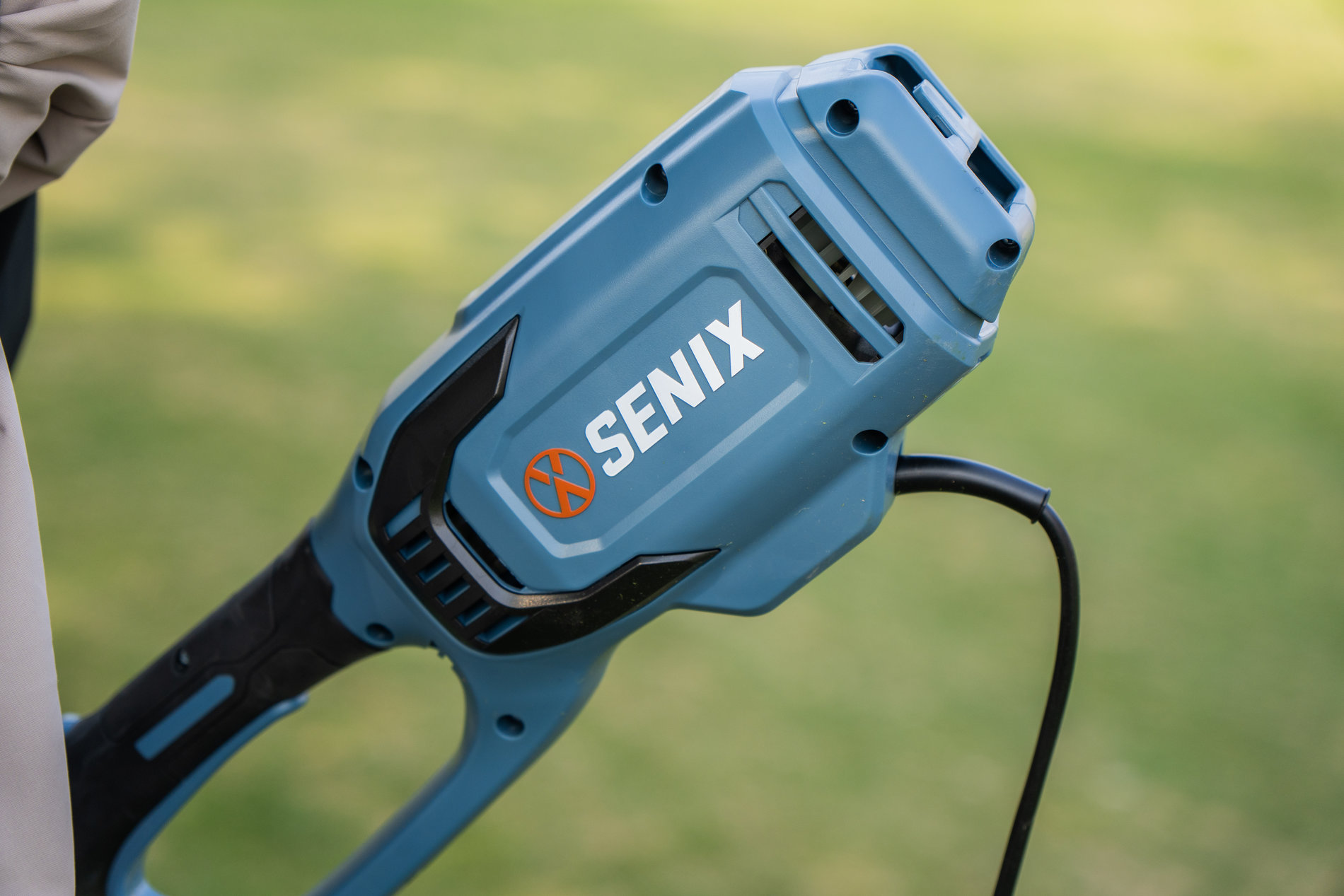 Триммер сетевой, 1200 Вт, 34 см (леска), 23 см (нож), велосипедная рукоятка