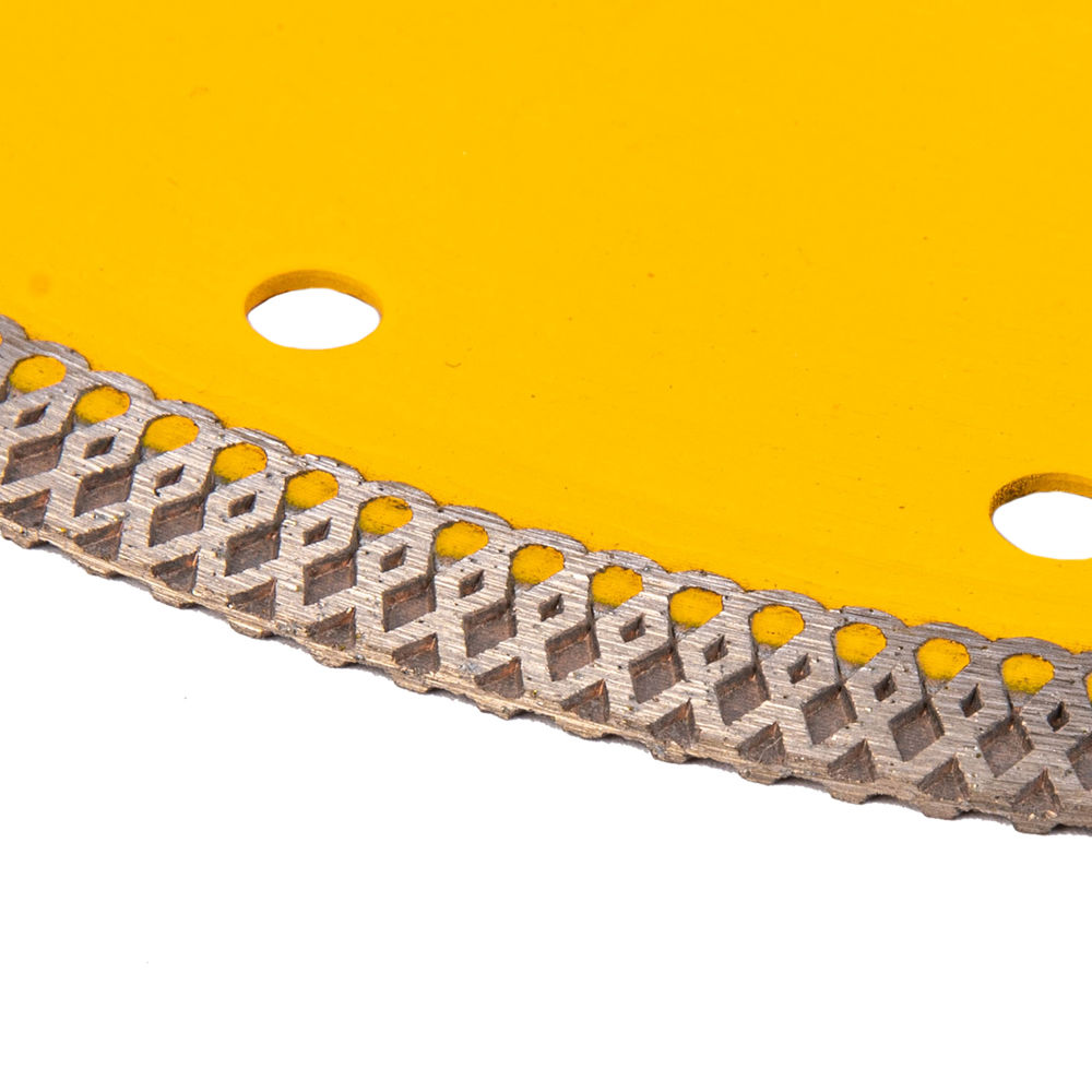 Диск алмазный отрезной 230 х 22,2мм, сплошной, супертонкий, горячий пресс, сухой/мокрый рез Denzel (73074)