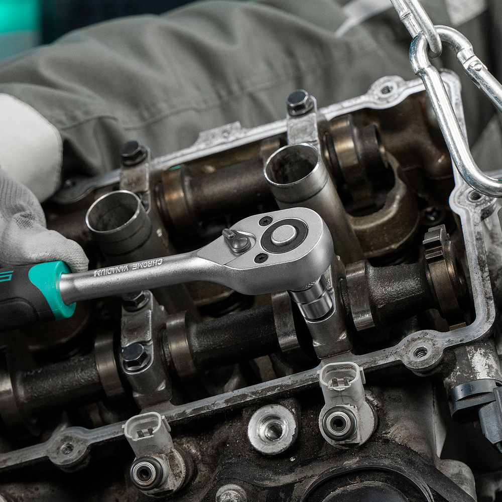 Ключ-трещотка 3/8, CrV, 72 зуба, с быстрым сбросом, матовый хром Stels