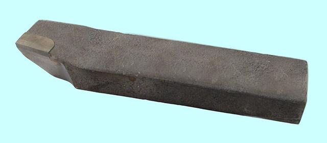 Резец проходной прямой 20х32х240 Т15К6 с углом в плане 75°