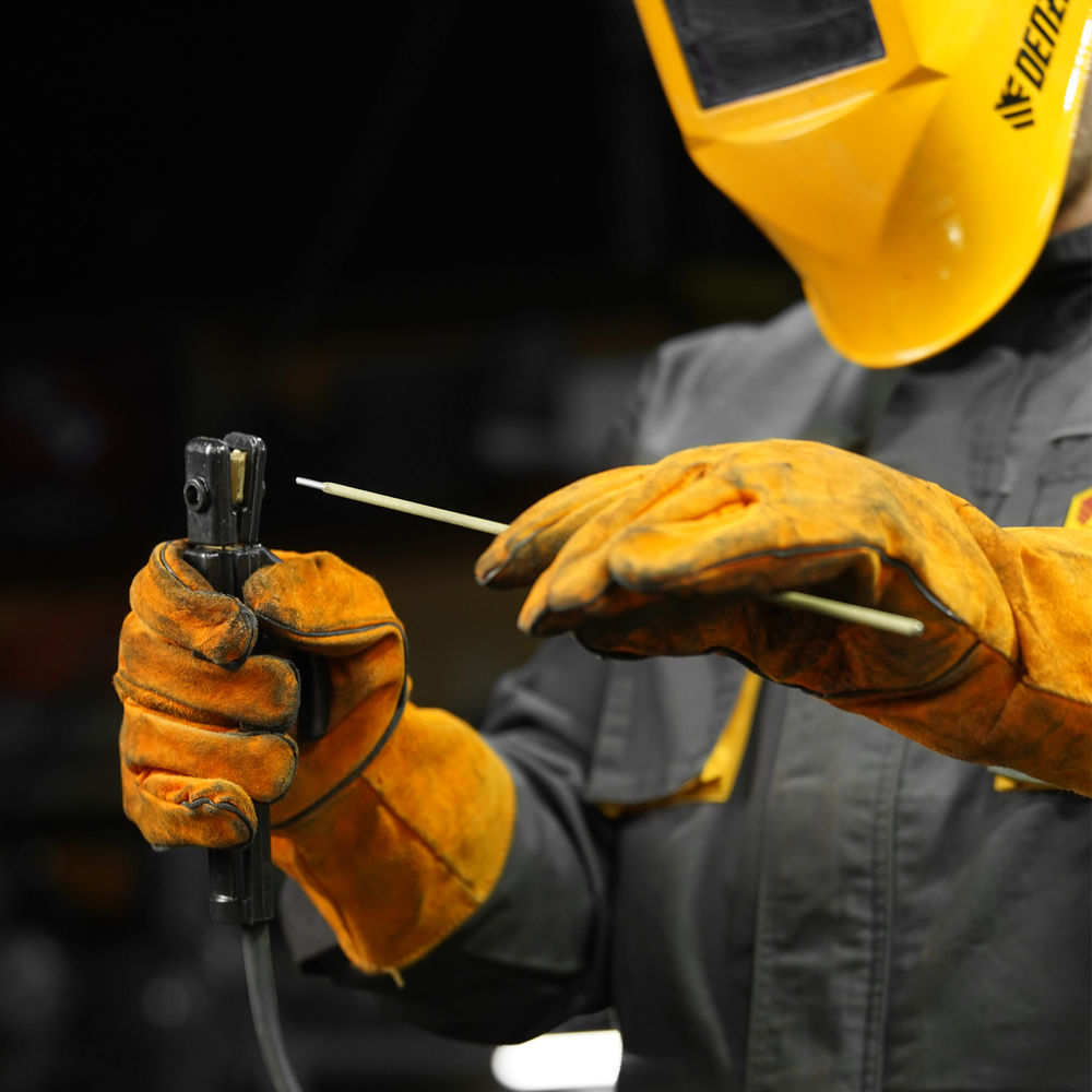 Электроды DER-46 Goldline, диам. 3 мм, 1 кг, рутил-целлюлозное покрытие Denzel (97500)