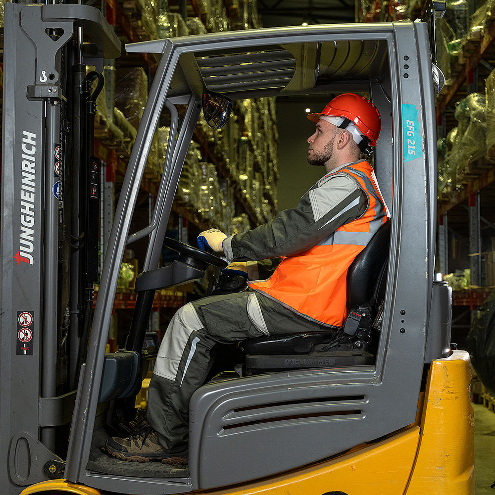 Каска защитная с храповым механизмом, Европласт, оранжевая Сибртех (89108)