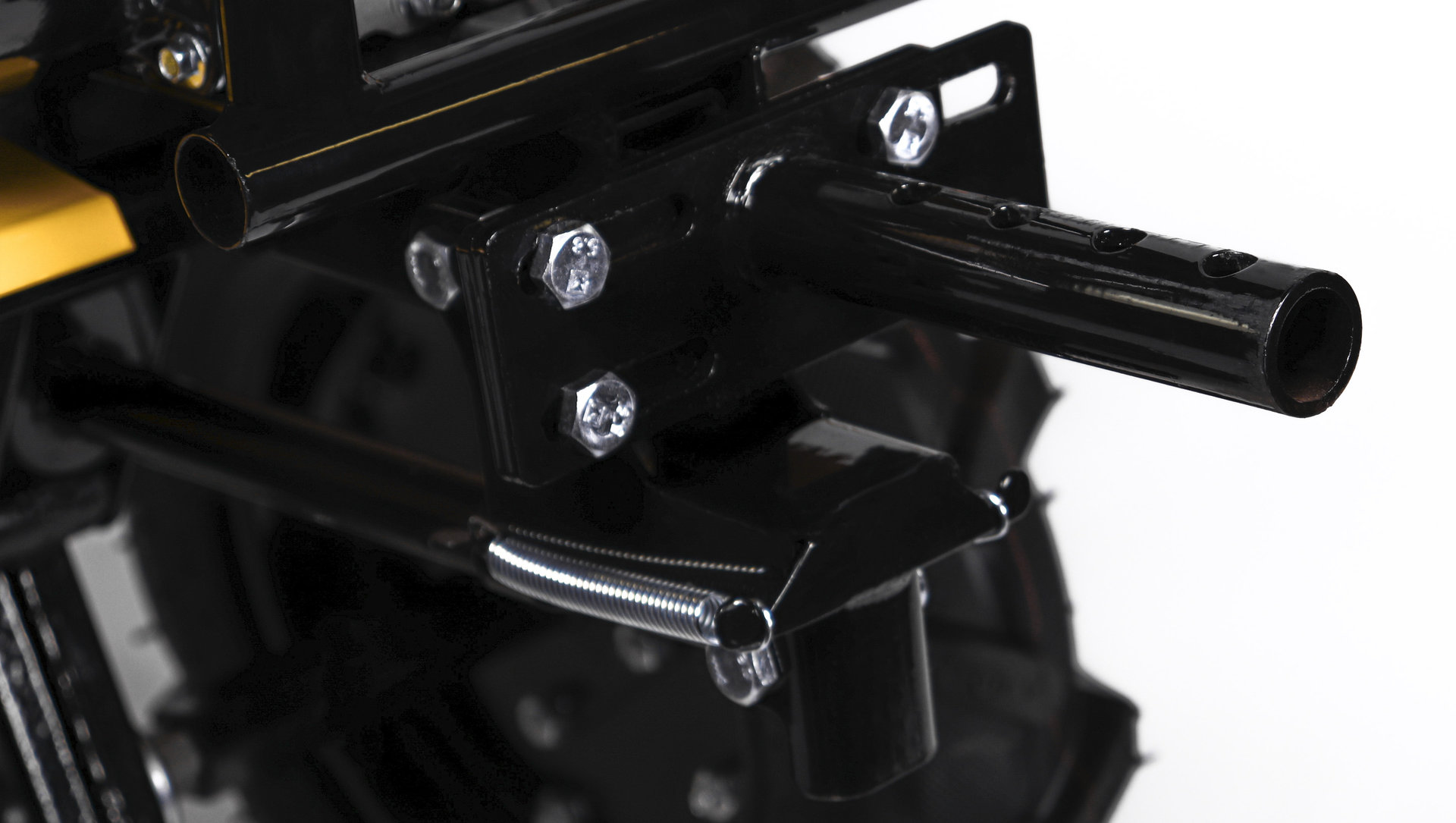 Мотоблок Champion BC8734 (7лс 3F/1R 81см 35см 3,6л 75кг, колеса 4/10 шкив) (BC8734)