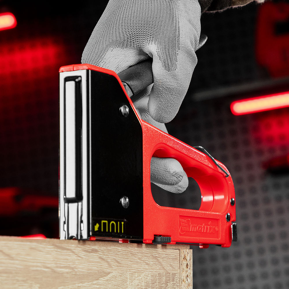 Степлер мебельный 4-функциональный пластиковый, тип скобы: 53, 28, 300, 500, 6-14 мм Matrix (40905)