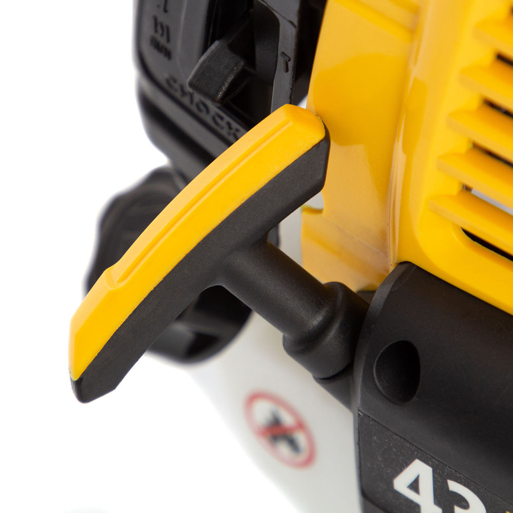 Триммер бензиновый DT 43, 43 см3, 2.5 л. с, неразъемная штанга, состоит из 2 частей Denzel (96224)